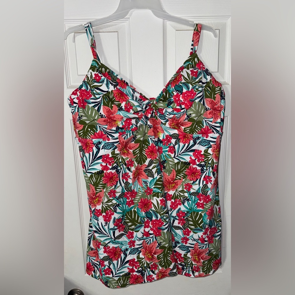 NWT 26w Hawaiian Floral Swimdress One Piece Plus Size Cute Swim bra wired